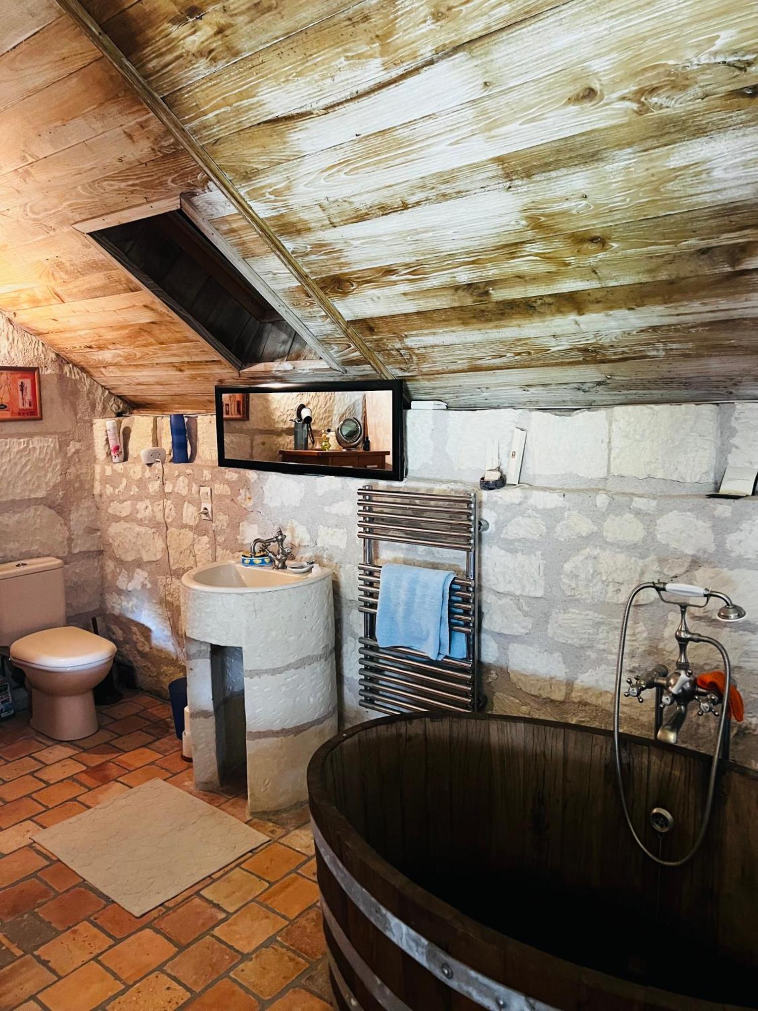 Chateau De La Thibaudiere - Chambre Du Tonneau Allonnes  외부 사진